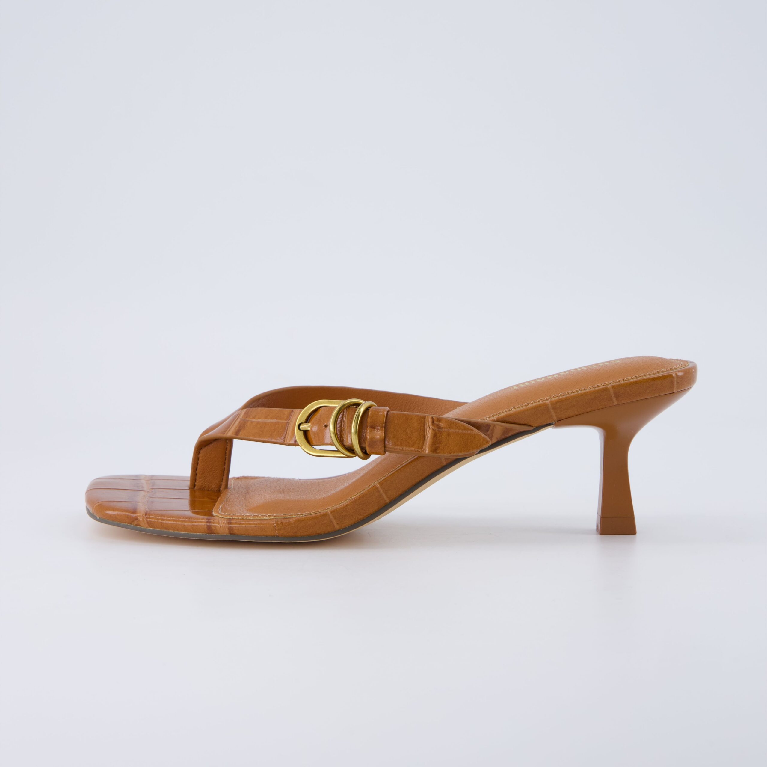 Marlin Low Kitten Heels - Image 28