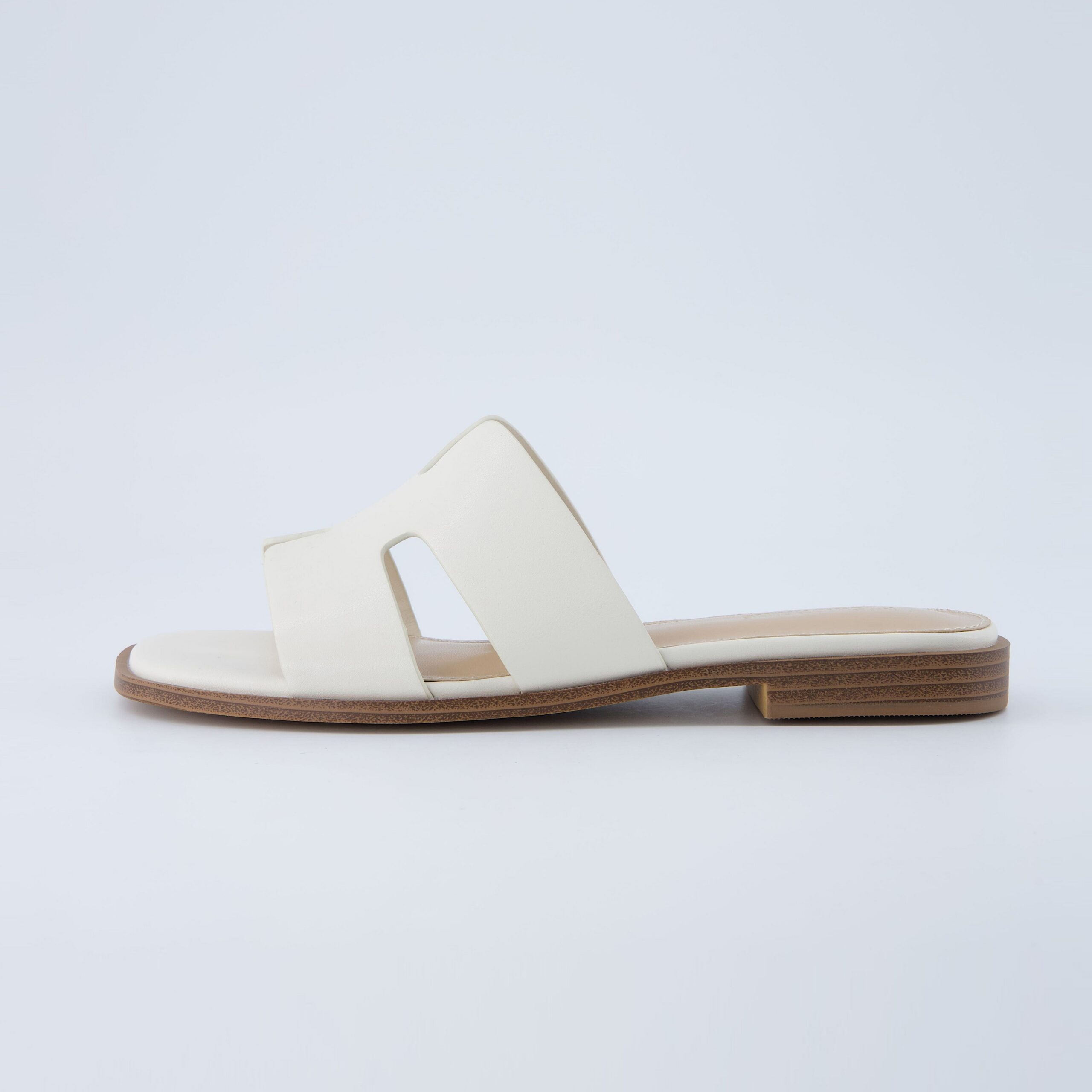 Voyage Cutout Strap Slides